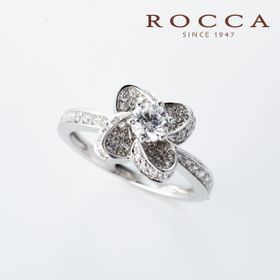 【ROCCA】大人なお花のデザイン！華やかなエンゲージリング TDR01427