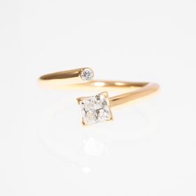 【ENEY(エネイ)】TWO K18YG PRINCESS/MELEE RING