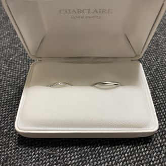 【シャルクレール】の口コミ ウェーブデザインがよく、ダイヤはメレタイプではなく埋め込まれているもの...