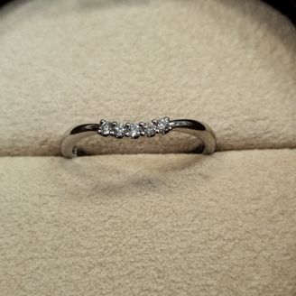 【COLANY(コラニー)】の口コミ つけ心地、アフターサービス、メレダイヤの品質です。造りがしっかりしてい...