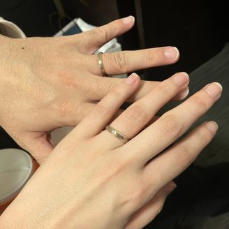 【CHRISTIAN BAUER(クリスチャンバウアー)】の口コミ 結婚指輪の希望として
1.つけた時に落ち着いた印象であること
2.着け...