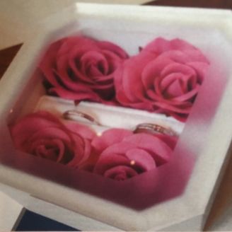 【LUZIR(ルジール)】の口コミ ウェディング雑誌で前もって結婚指輪のリサーチをし、だいたいのイメージを...