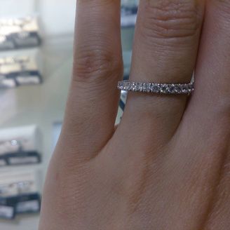 【QDM】の口コミ シンプルなハーフエタニティのゴールドを婚約指輪として探していました。
...