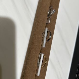 【MEISTER(マイスター)】の口コミ 結婚指輪は、デザインが気に入りました。質感がツヤのある部分とマットな部...