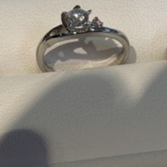 【弥生貴金属】の口コミ カジュアルなものからかわいいものまで、とてもたくさんのラインナップがあ...