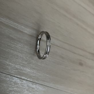 【PILOT BRIDAL(パイロットブライダル)】の口コミ 鍛造製法で、指輪そのものが丈夫であること。
内側が窪んだデザインなので...