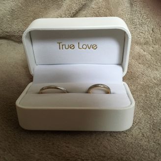 【True Love(トゥルーラブ)】の口コミ 内側がピンクゴールドになっていて可愛かったから。
私はピンクゴールドが...