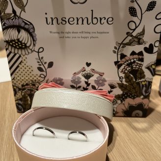 【insembre(インセンブレ)】の口コミ 安くてシンプルデザインが気に入りました！スタッフの対応も素敵で、色々見...