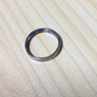 【プロドットコム】の口コミ 主人が金属アレルギーなのでチタン製の指輪を探していました。
シンプルな...