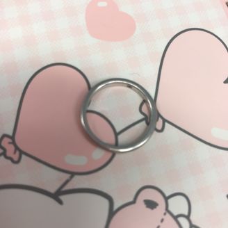 【EAU DOUCE4℃】の口コミ 結婚指輪はシンプルなリングとずっと決めていたので、4℃とつけ比べてしっ...