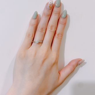 【BRIDGE(ブリッジ)】の口コミ 指がかなり細いため、デザインが浮いてしまう指輪も多かったなか、繊細でも...