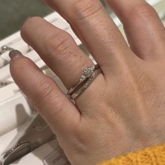 【俄(にわか)】の口コミ 自分の指にかなりあっていました。重ね付けを重視に探していましたが、かな...