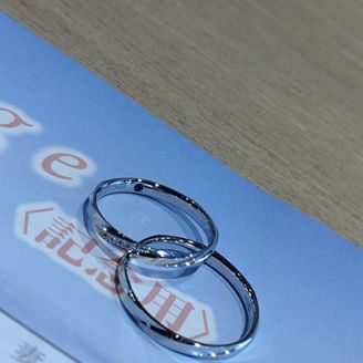 【insembre(インセンブレ)】の口コミ 色んな店舗でパンフレットを貰ったり試着したりしたが値段が高く派手な指輪...