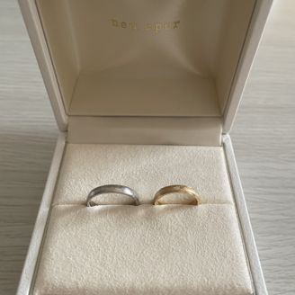 【NEUSPUR(ノイシュプール)】の口コミ アンティークな指輪で実際につけてとても気に入ったのが決め手です。
セレ...