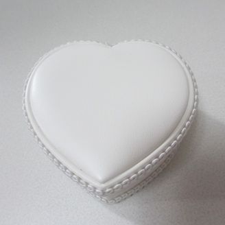 【Jewellery Craft ARAIYA】の口コミ 彼の家で受け継がれていた大切な指輪を、私も受け継がせていただけることに...