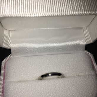 【Honey Bride(ハニーブライド)】の口コミ 男性物はシンプルなものがいいと思っていました。その中でも少し溝があった...