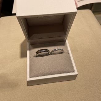 【Joie de treat.(ジョア・ドゥ・トリート)】の口コミ たくさんの種類のデザインがあり迷いました。1つに絞った指輪はセミオーダ...