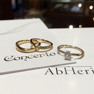 【ORECCHIO(オレッキオ)】の口コミ 指輪を購入する前からここで買いたいと決めていました。お店に入って指輪を...