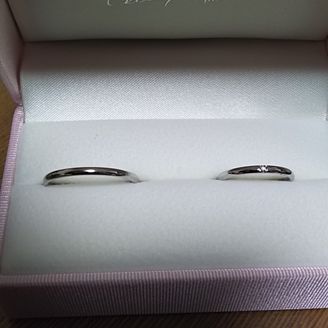 【Petit Marie(プチマリエ)】の口コミ 色々な店舗で色々な種類の指輪を見てまわる中で、「ストレート」「ダイヤモ...