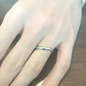 【アンジェリックフォセッテ(Angelique Fossette)】の口コミ モンクールというモデルを少しアレンジしてもらいました。3mm程度で太め...