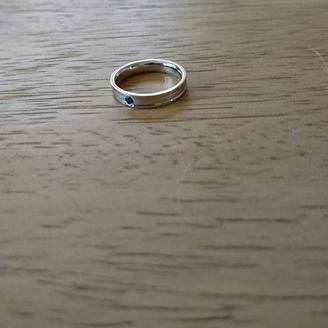【MarriPre(マリプレ)】の口コミ 結婚指輪をなくしてしまい結婚10年の記念に新し物を購入しました。
夫の...
