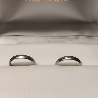 【PILOT BRIDAL(パイロットブライダル)】の口コミ  変形しやすいプラチナ素材を独自の加工技術により強度があり変形し難くく...