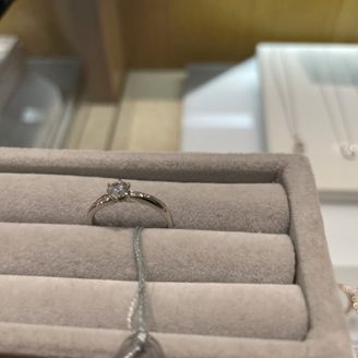 【LAVENNA(ラヴェンナ)】の口コミ ウェーブの形が、他のブランドのものとも合わせられる形になっていたので、...