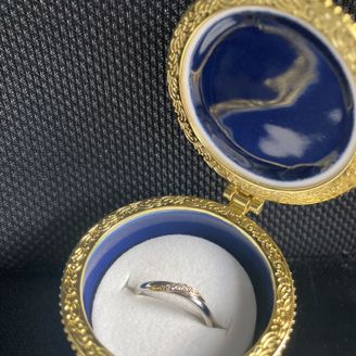 【Beauty and the Beast(ディズニー美女と野獣)】の口コミ ディズニー｢美女と野獣｣ の女性用の結婚指輪です。
プラチナ95パーセ...