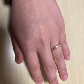 【insembre(インセンブレ)】の口コミ シンプルで着け心地が良い。服に引っかかったりもしないしどんな服装にも合...