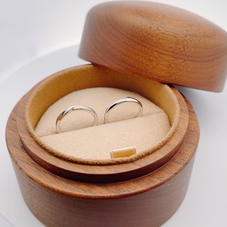 【COLANY(コラニー)】の口コミ デザインは、シンプルで主張しすぎない位の飾りで、きらびやかなものが苦手...