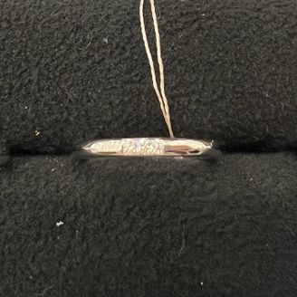 【AHKAH(アーカー)】の口コミ こちらは試着のみさせていただきました。
シンプルながらも一癖あるデザイ...