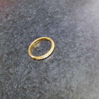 【RUGIADA(ルジアダ)】の口コミ 少しデザインのある指輪を探していました。

つけたときにキラッと華やか...