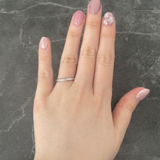 【ジュエリームナカタ(Jewelry MUNAKATA)】の口コミ 既製品のものからダイヤを増やしてもらい、どの角度から見てもキラキラとし...