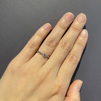 【AFFLUX(アフラックス)】の口コミ 好きなデザインを、もともとの指輪のデザインから少し変えることで、セミオ...