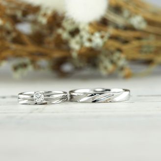 【CHARIS(カリス)】の口コミ 私はシンプルなもので、でもシンプル過ぎず。ひねりのラインが4本入ってい...