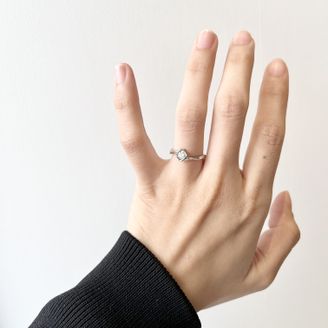 【izumoKANOURING】の口コミ こんなデザイン他に見た事がなくて、一目惚れでした。叶結びをイメージして...