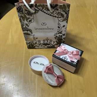 【insembre(インセンブレ)】の口コミ デザインがとても綺麗で、2人で相談してペアで欲しいと決めました。つけた...