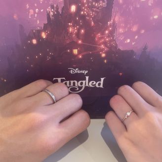 【Disney PRINCESS Rapunzel(ディズニープリンセスラプンツェル)】の口コミ この指輪は個性的なデザインで人と被りたくない人におすすめです。
艶消し...
