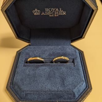 【ROYAL ASSCHER(ロイヤル・アッシャー)】の口コミ 鍛造製法で丈夫な作りにも関わらず、つけ心地は違和感なく滑らかです。やや...