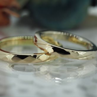 【AUROA(アウロア)】の口コミ グリーン・ローズとシャンパン・ローズのグラデーションです。鍛造で強度が...