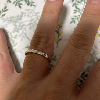 【ルイ・ヴィトン(LOUIS VUITTON)】の口コミ 人と被らないデザイン。
ヴィトンのマークをあしらったデザインでかわいい...