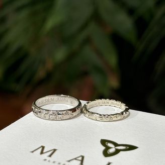 【MAILE(マイレ)】の口コミ 指輪のデザイン:奥さんと一緒にどういう彫り方にするのか、どういうデザイ...