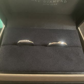 【ラザール ダイヤモンド【取扱店販売】】の口コミ ダイヤが15個着いてて綺麗でした。
手が丸く浮腫みやすいんですが購入し...