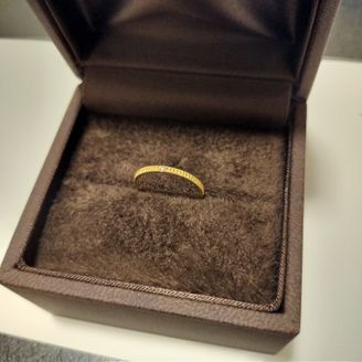 【CHER LUV(シェールラブ)】の口コミ 他の人と被らないアンティークなデザインと、さり気なく輝くダイヤモンドが...