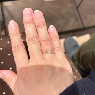 【AbHeri(アベリ)】の口コミ デザインが個性的であり、他のブランドにはない。アンティークな雰囲気が決...