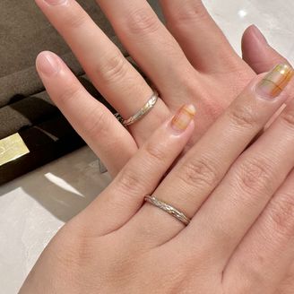 【LAPAGE(ラパージュ)】の口コミ 見たいものが複数ありお伺いし、
全て一通り見させていただいた後、
私た...