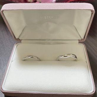 【ジュエリーツツミ(JEWELRY TSUTSUMI)】の口コミ ダイヤモンドの輝きやデザインも可愛いく一目惚れしました。男性用もオシャ...