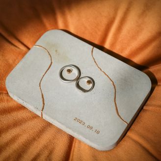 【Lamp OKACHIMACHI(ランプ御徒町)】の口コミ 長年使えるデザインにしました。
キラキラとしたポイントも欲しかったので...