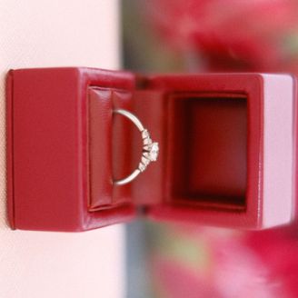 【モニッケンダム(MONNICKENDAM)】の口コミ モニッケンダムといえばダイヤのカット。
カッティング技術が最高峰で、万...