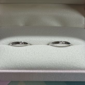 【Petit Marie(プチマリエ)】の口コミ 見た目について
シンプルですがちゃんと女性用の方はちゃんとダイヤも着い...